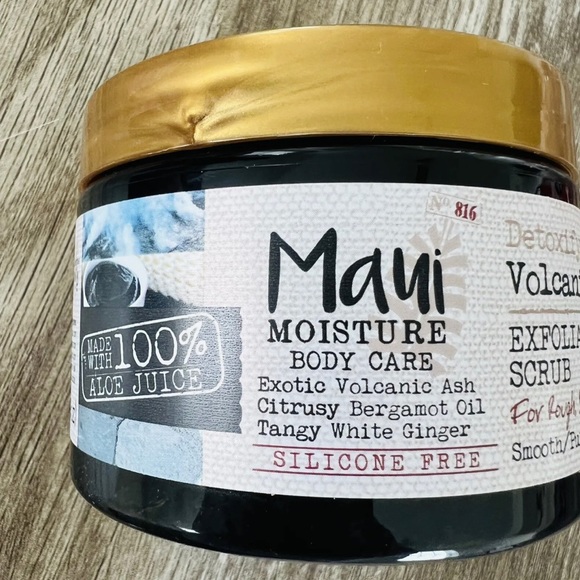 Maui Moisture Body Care Detoxifying Volcanic Ash Exfoliating Scrub - Picture 4 of 6